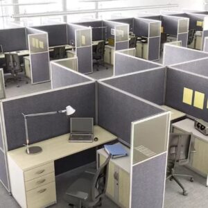 Optimisez vos espaces à Rennes avec nos cloisons de bureau : modulaires, esthétiques et fonctionnelles, pour un aménagement efficace.